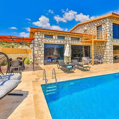 Summer Breeze, 4 Bedroom Sea View Luxury With Indoor And Ourdoor Pool * Gelemiş