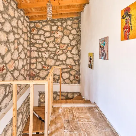 Summer Breeze, 4 Bedroom Sea View Luxury With Indoor And Ourdoor Pool * Gelemiş